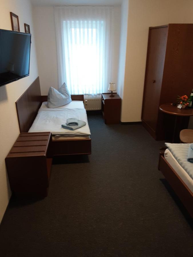 Goldener Anker Hotel Genthin Ngoại thất bức ảnh